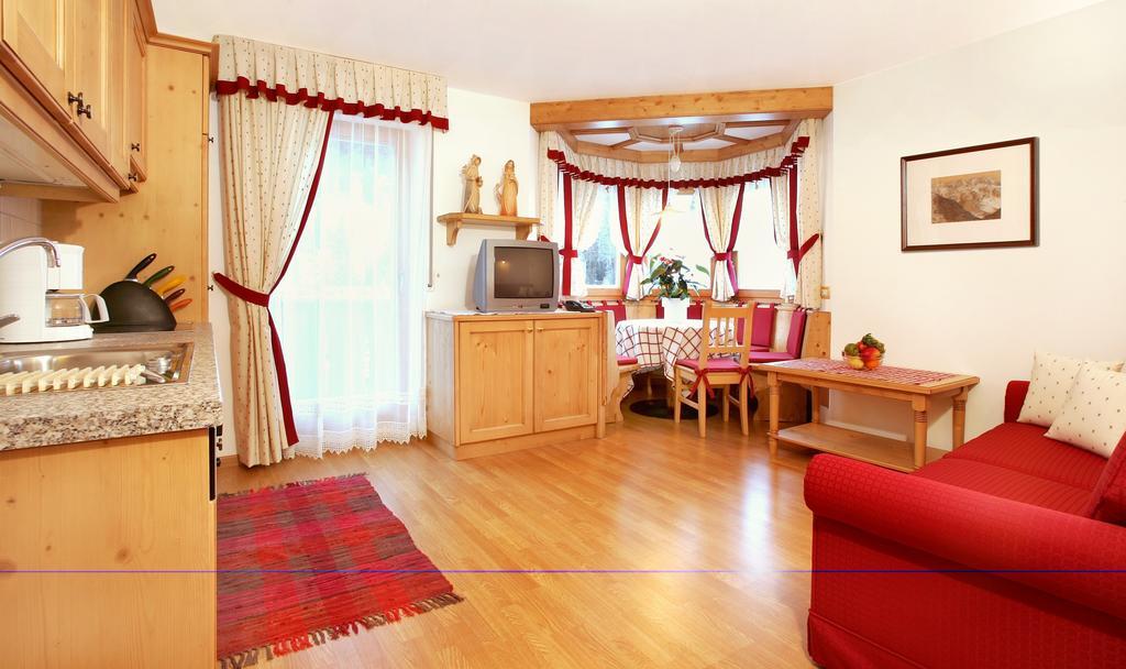 Residence Carin Selva di Val Gardena Phòng bức ảnh